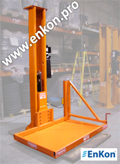 v0690_01_enkon_hydraulic_vertical_post_lift_with_safety_gate