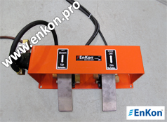 v0954_01_enkon_pneumatic_scissor_lift_and_rotate_table_foot_controls_for_lift_and_rotate_brake